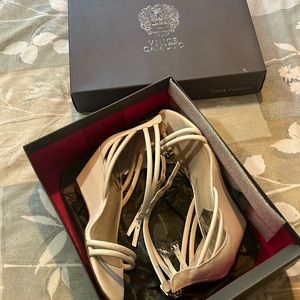 Vince Camuto size 8.5M sandals style: VC-WYNTER color: Cotton Ball Solid Lizard